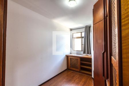 Apartamento para alugar com 74m², 2 quartos e 1 vagaQuarto