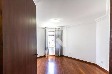 Apartamento para alugar com 74m², 2 quartos e 1 vagaQuarto