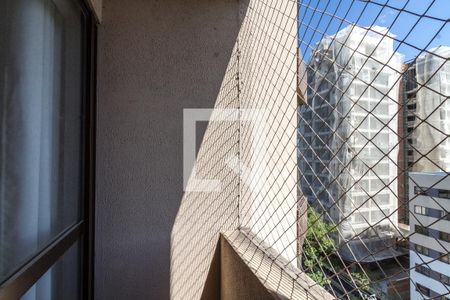 Apartamento para alugar com 74m², 2 quartos e 1 vagaSala