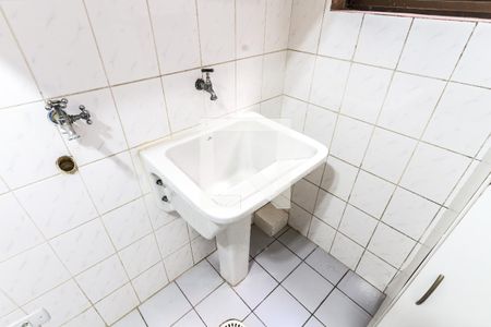Área de Serviço de apartamento para alugar com 2 quartos, 74m² em Bacacheri, Curitiba