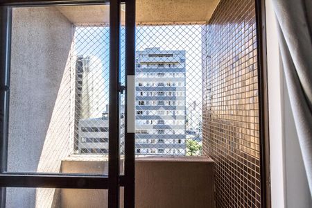 Apartamento para alugar com 74m², 2 quartos e 1 vagaSala