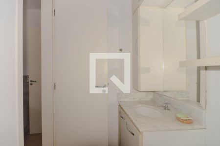 Apartamento à venda com 67m², 3 quartos e 1 vaga Apartamento à venda com 67m², 3 quartos e 1 vagaBanheiro da Suíte