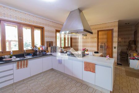 Casa para alugar com 600m², 6 quartos e 5 vagasCozinha