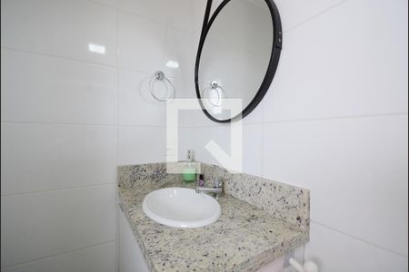 Apartamento à venda com 65m², 2 quartos e 2 vagas Apartamento à venda com 65m², 2 quartos e 2 vagasBanheiro da Suíte