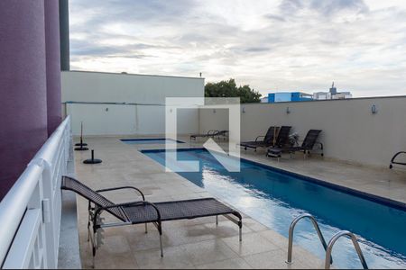 Apartamento à venda com 65m², 2 quartos e 2 vagas Apartamento à venda com 65m², 2 quartos e 2 vagasÁrea comum - Piscina
