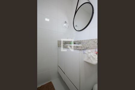 Apartamento à venda com 65m², 2 quartos e 2 vagas Apartamento à venda com 65m², 2 quartos e 2 vagasBanheiro da Suíte