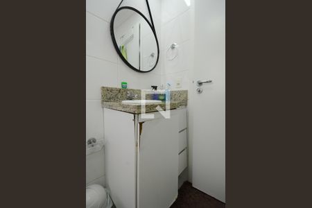 Apartamento à venda com 65m², 2 quartos e 2 vagas Apartamento à venda com 65m², 2 quartos e 2 vagasBanheiro Social