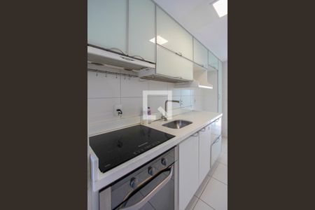 Apartamento para alugar com 100m², 2 quartos e 2 vagas Apartamento para alugar com 100m², 2 quartos e 2 vagasCozinha