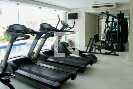 Apartamento para alugar com 100m², 2 quartos e 2 vagas Apartamento para alugar com 100m², 2 quartos e 2 vagasÁrea comum - Academia