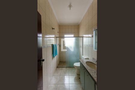 Casa à venda com 99m², 3 quartos e 5 vagasBanheiro