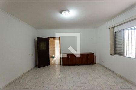Casa à venda com 99m², 3 quartos e 5 vagasSuite