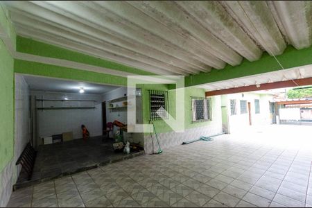 Casa à venda com 99m², 3 quartos e 5 vagasÁrea de Serviço