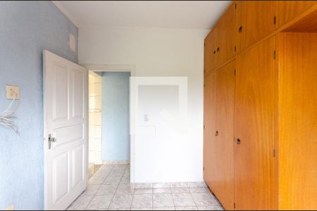 Casa à venda com 99m², 3 quartos e 5 vagasQuarto 2