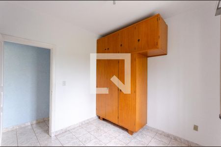 Casa à venda com 99m², 3 quartos e 5 vagasQuarto 2