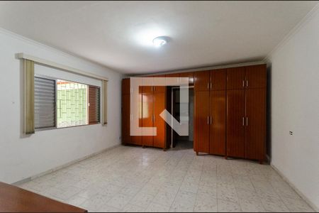Casa à venda com 99m², 3 quartos e 5 vagasSuite