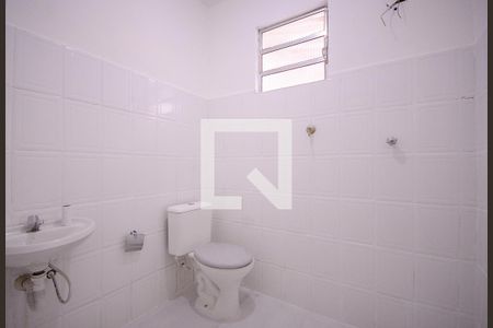 Casa à venda com 72m², 2 quartos e 1 vaga Casa à venda com 72m², 2 quartos e 1 vagaBanheiro