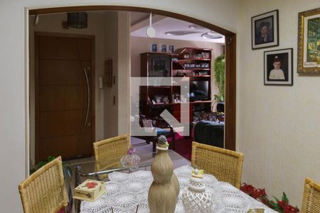 Apartamento à venda com 82m², 2 quartos e 1 vaga Apartamento à venda com 82m², 2 quartos e 1 vagaSala de Jantar