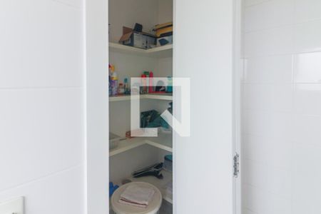 Apartamento à venda com 100m², 2 quartos e 2 vagas Apartamento à venda com 100m², 2 quartos e 2 vagasLavanderia Dispensa