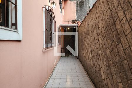 Casa à venda com 164m², 3 quartos e 2 vagas Casa à venda com 164m², 3 quartos e 2 vagasCorredor