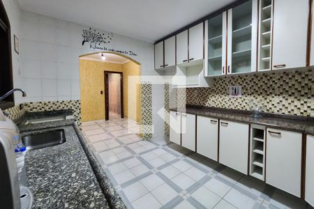 Casa à venda com 164m², 3 quartos e 2 vagas Casa à venda com 164m², 3 quartos e 2 vagasCozinha