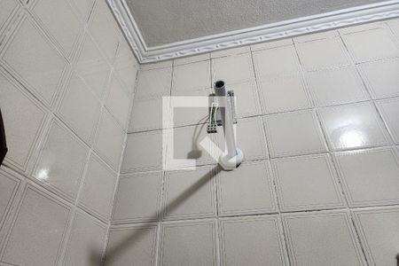 Casa à venda com 164m², 3 quartos e 2 vagas Casa à venda com 164m², 3 quartos e 2 vagasBanheiro Social