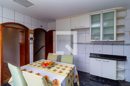 Casa para alugar com 80m², 3 quartos e 2 vagas Casa para alugar com 80m², 3 quartos e 2 vagasCozinha