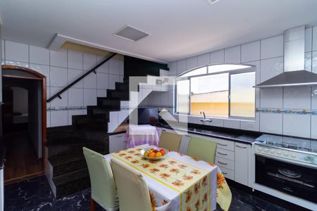 Casa para alugar com 80m², 3 quartos e 2 vagas Casa para alugar com 80m², 3 quartos e 2 vagasCozinha