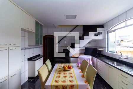 Casa para alugar com 80m², 3 quartos e 2 vagas Casa para alugar com 80m², 3 quartos e 2 vagasCozinha