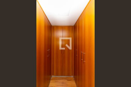 Casa para alugar com 80m², 3 quartos e 2 vagas Casa para alugar com 80m², 3 quartos e 2 vagasCloset da suíte 1