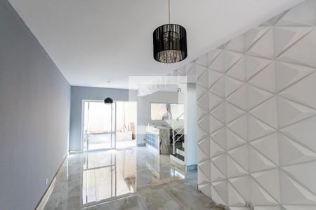 Sala de casa de condomínio à venda com 4 quartos, 133m² em Vila São Pedro, Santo André