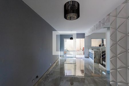 Casa de Condomínio à venda com 4 quartos, 133m² em Vila São Pedro, Santo André
