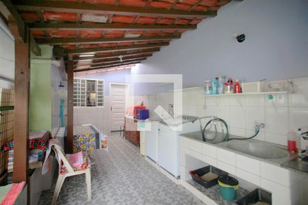 Casa à venda com 190m², 4 quartos e 1 vagaÁrea de Serviço