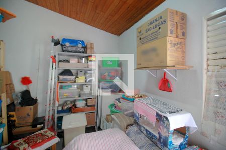 Casa à venda com 190m², 4 quartos e 1 vagaQuarto de Serviço