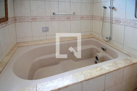 Casa à venda com 190m², 4 quartos e 1 vagaBanheiro da Suíte 1