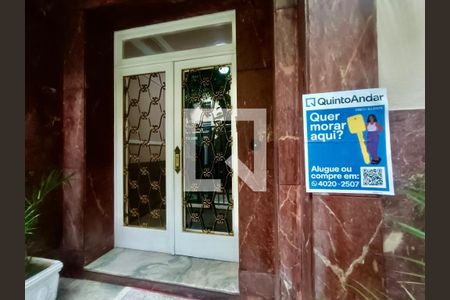 Apartamento para alugar com 108m², 3 quartos e sem vaga Apartamento para alugar com 108m², 3 quartos e sem vagaFachada com cartaz QA