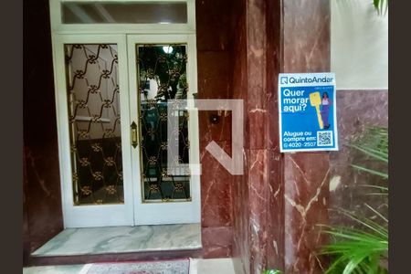 Apartamento para alugar com 108m², 3 quartos e sem vaga Apartamento para alugar com 108m², 3 quartos e sem vagaFachada com cartaz QA