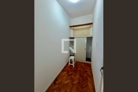 Apartamento para alugar com 108m², 3 quartos e sem vaga Apartamento para alugar com 108m², 3 quartos e sem vagaQuarto serviço