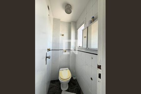 Apartamento à venda com 73m², 2 quartos e 1 vaga Apartamento à venda com 73m², 2 quartos e 1 vagaBanheiro de serviço