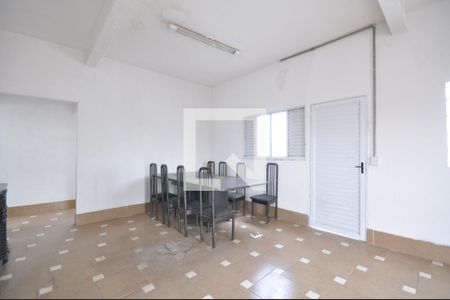 Sala de casa à venda com 4 quartos, 500m² em Parque Edu Chaves, São Paulo