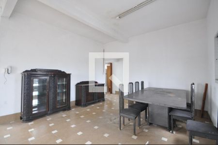 Sala de casa à venda com 4 quartos, 500m² em Parque Edu Chaves, São Paulo