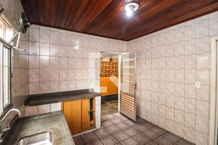 Casa para alugar com 101m², 2 quartos e 2 vagasCozinha