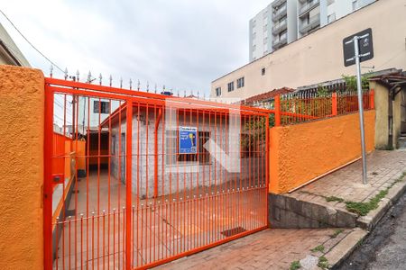 Casa para alugar com 101m², 2 quartos e 2 vagasFachada/Placa