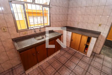 Casa para alugar com 101m², 2 quartos e 2 vagasCozinha