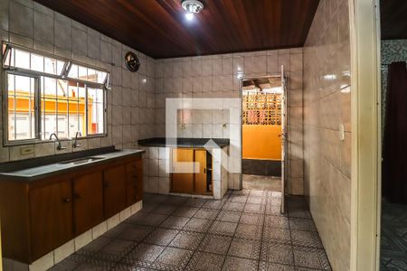 Casa para alugar com 101m², 2 quartos e 2 vagasCozinha