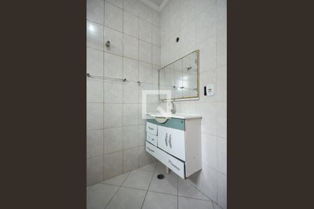 Casa à venda com 230m², 3 quartos e 2 vagas Casa à venda com 230m², 3 quartos e 2 vagasBanheiro Suíte