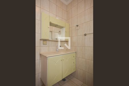 Casa à venda com 230m², 3 quartos e 2 vagas Casa à venda com 230m², 3 quartos e 2 vagasBanheiro