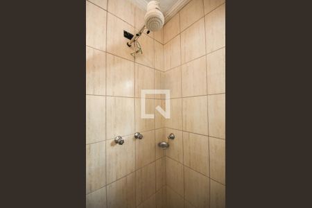 Casa à venda com 230m², 3 quartos e 2 vagas Casa à venda com 230m², 3 quartos e 2 vagasChuveiro do Banheiro