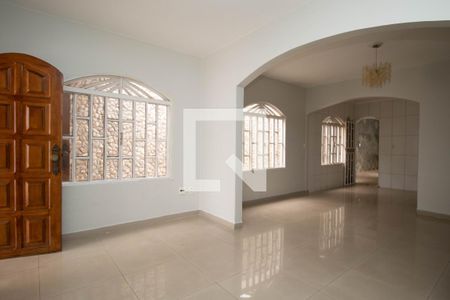 Sala 2 de casa para alugar com 3 quartos, 222m² em Qsd 49, Brasília