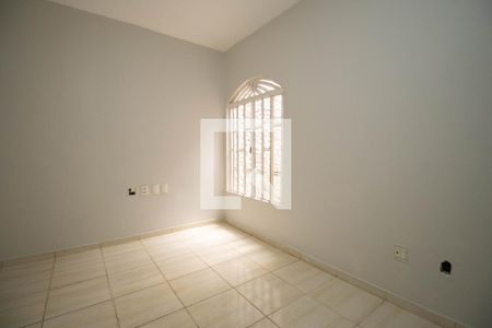 Casa para alugar com 222m², 3 quartos e 6 vagasQuarto