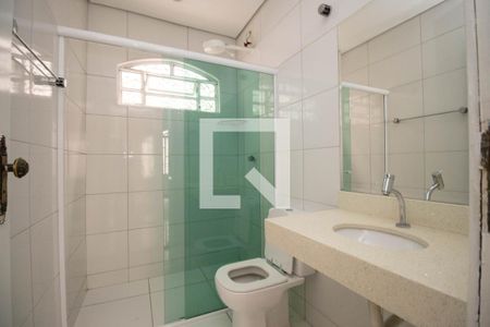 Casa para alugar com 222m², 3 quartos e 6 vagasBanheiro Social